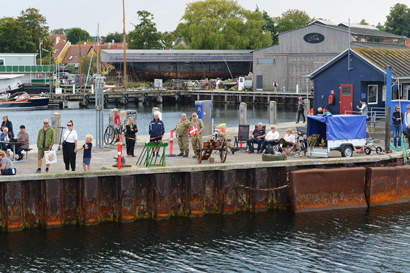 %_tempFileName111_4296%