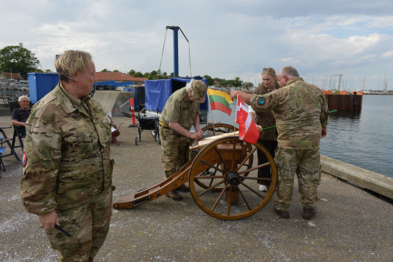 %_tempFileName111_4384%