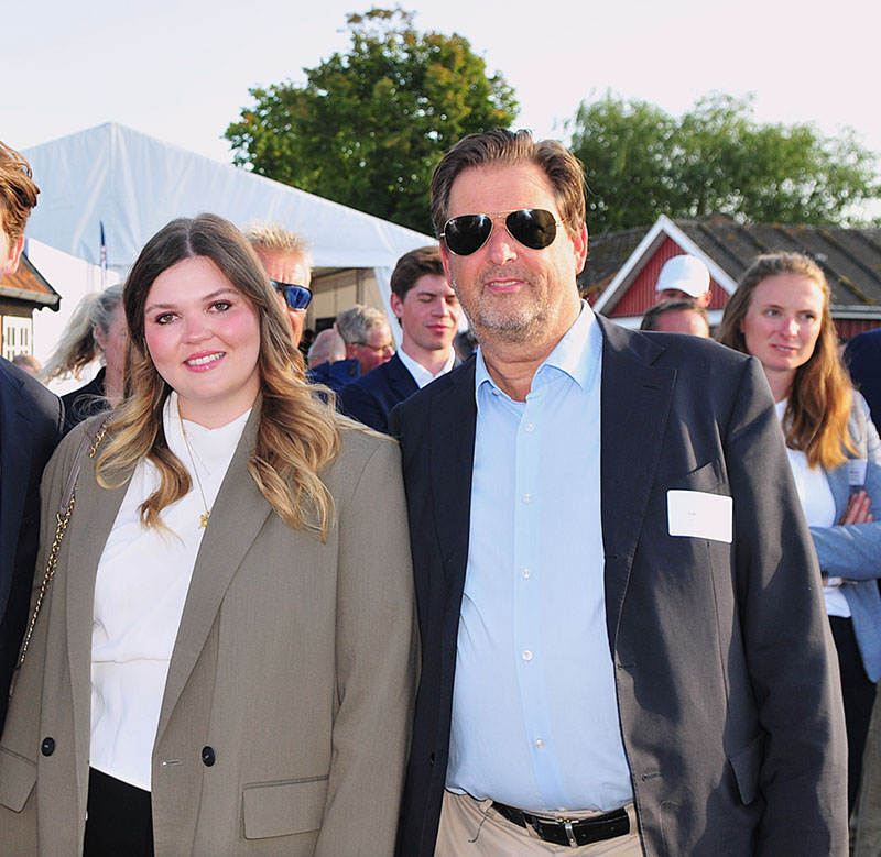 %_tempFileNameDSC_9833%